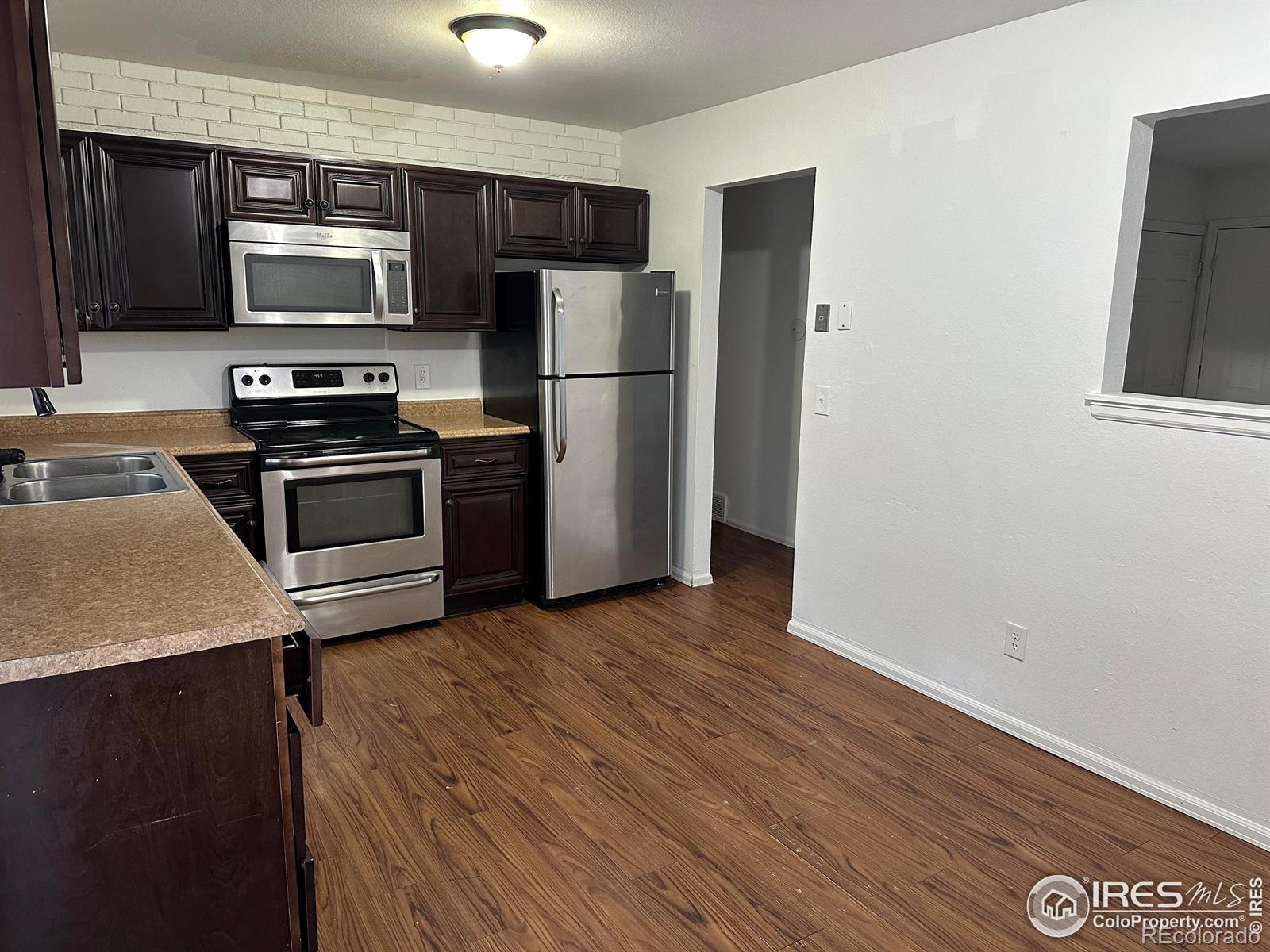 2725 97th Avenue, Thornton, CO 80229, 5 Bedrooms Bedrooms, ,2 BathroomsBathrooms,Residential,For Sale,97th,RECIR1023393