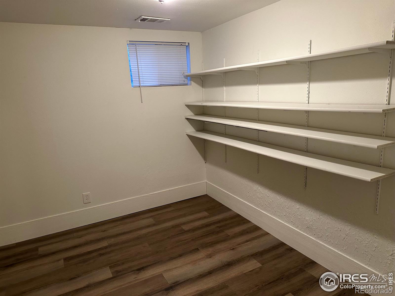 2725 97th Avenue, Thornton, CO 80229, 5 Bedrooms Bedrooms, ,2 BathroomsBathrooms,Residential,For Sale,97th,RECIR1023393