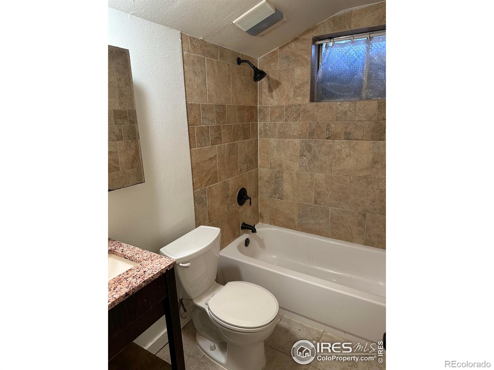 2725 97th Avenue, Thornton, CO 80229, 5 Bedrooms Bedrooms, ,2 BathroomsBathrooms,Residential,For Sale,97th,RECIR1023393