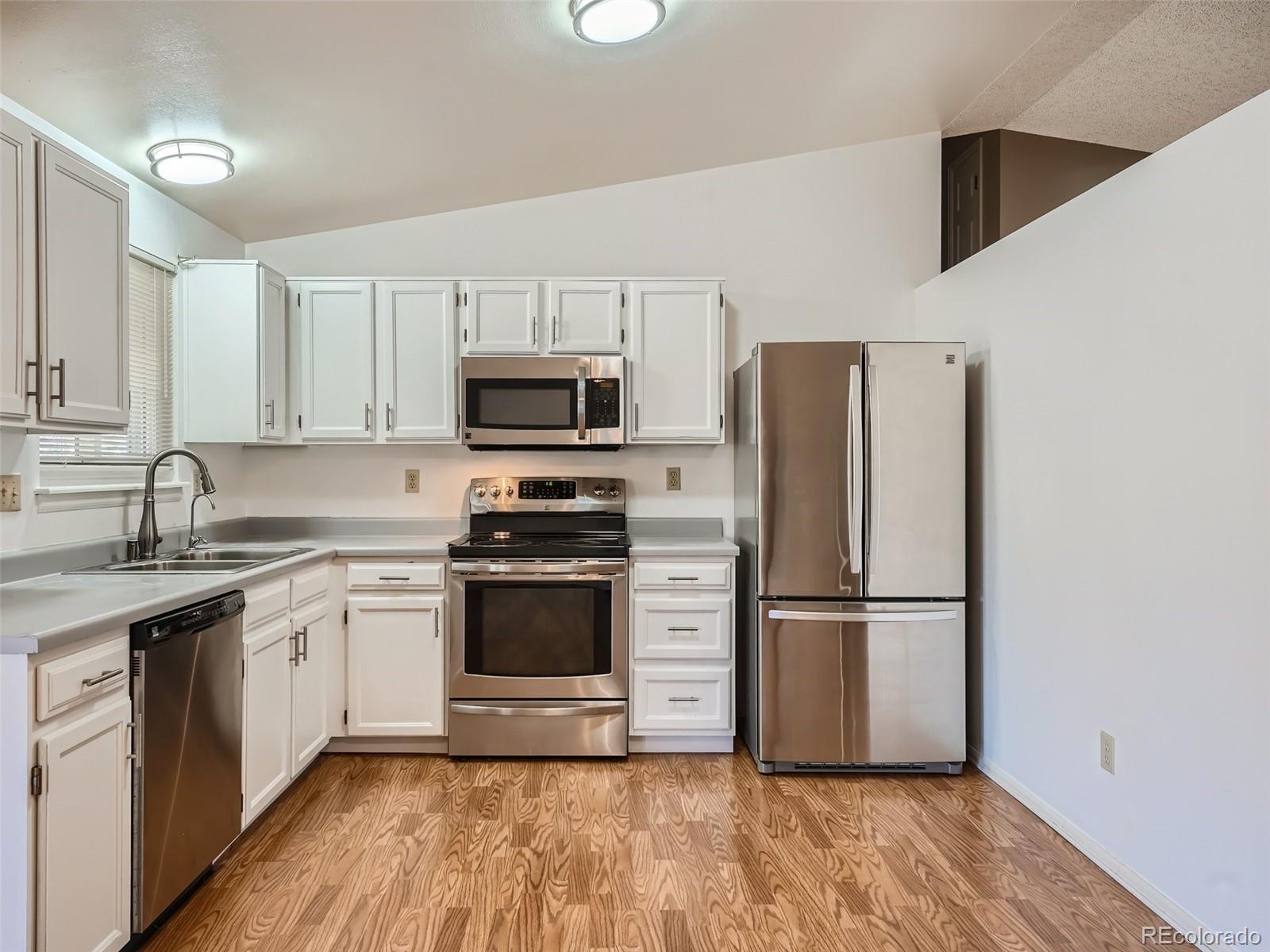 4210 Cathay Way, Aurora, CO 80013, 3 Bedrooms Bedrooms, ,2 BathroomsBathrooms,Rental,For Rent,Cathay Way,REC9736648