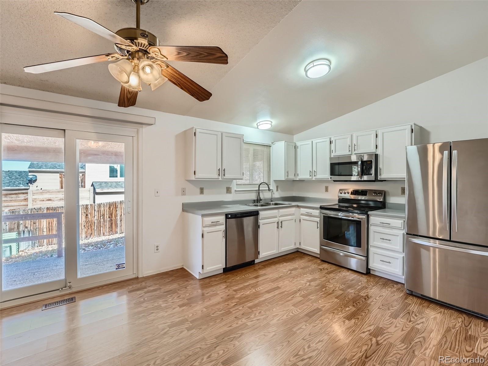 4210 Cathay Way, Aurora, CO 80013, 3 Bedrooms Bedrooms, ,2 BathroomsBathrooms,Rental,For Rent,Cathay Way,REC9736648