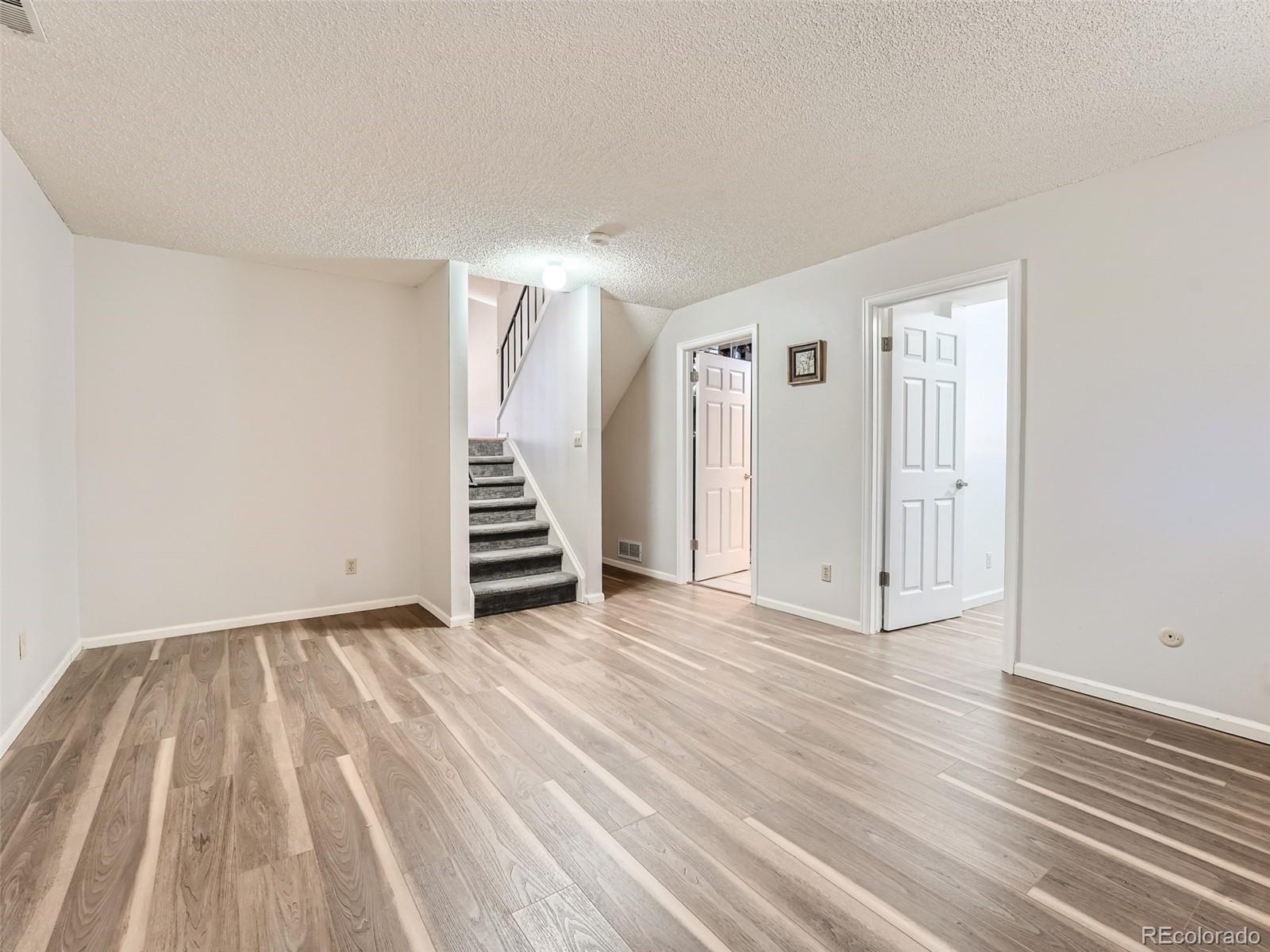 4210 Cathay Way, Aurora, CO 80013, 3 Bedrooms Bedrooms, ,2 BathroomsBathrooms,Rental,For Rent,Cathay Way,REC9736648