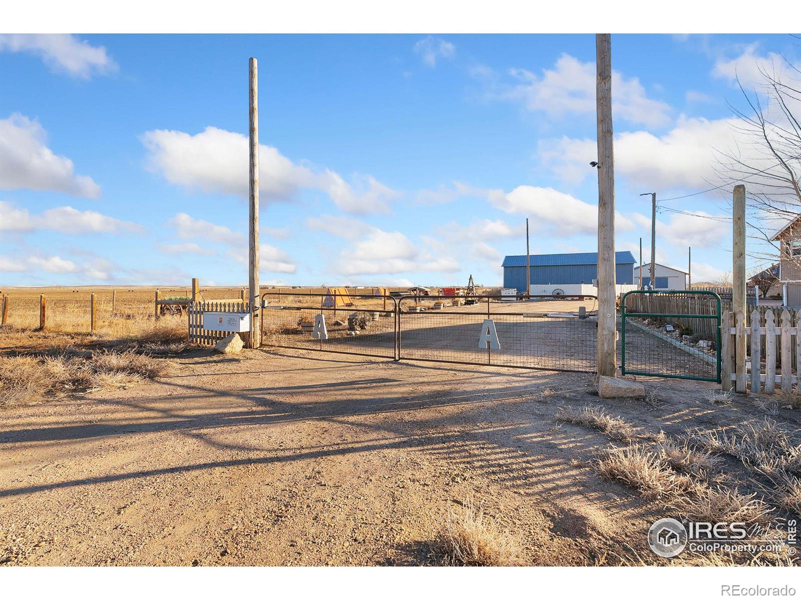27464 County Road 44, Kersey, CO 80644, 4 Bedrooms Bedrooms, ,2 BathroomsBathrooms,Residential,For Sale,County Road 44,RECIR1023924