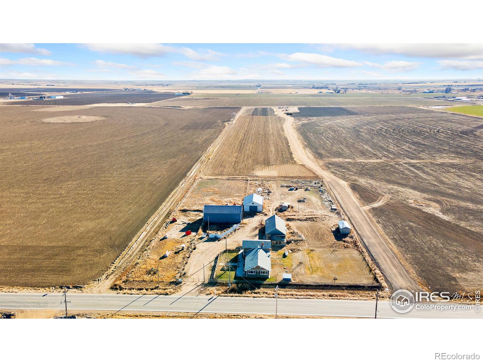 27464 County Road 44, Kersey, CO 80644, 4 Bedrooms Bedrooms, ,2 BathroomsBathrooms,Residential,For Sale,County Road 44,RECIR1023924