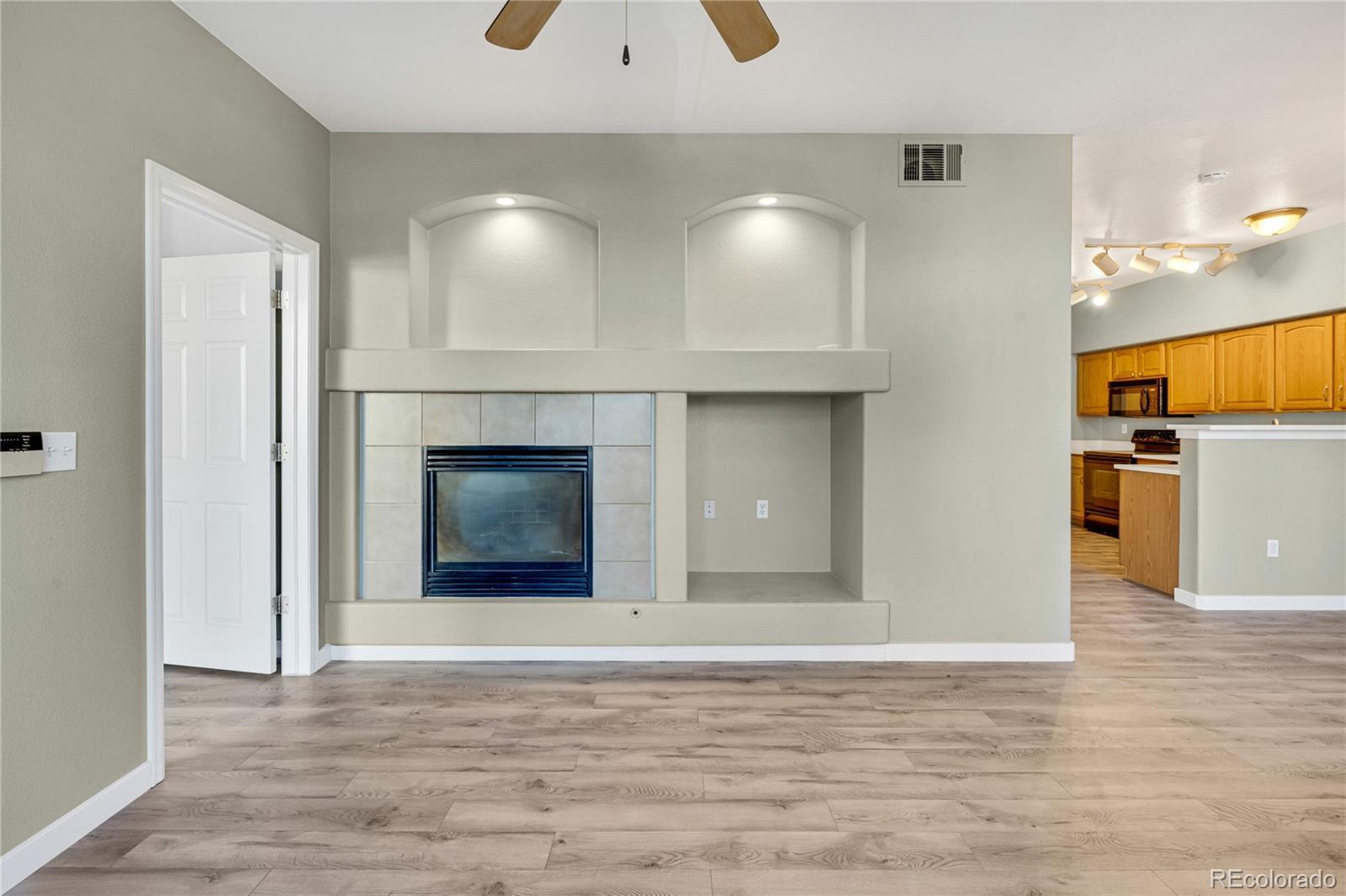 1535 Florence Way #408, Aurora, CO 80247, 2 Bedrooms Bedrooms, ,2 BathroomsBathrooms,Rental,For Rent,Florence,REC9241893
