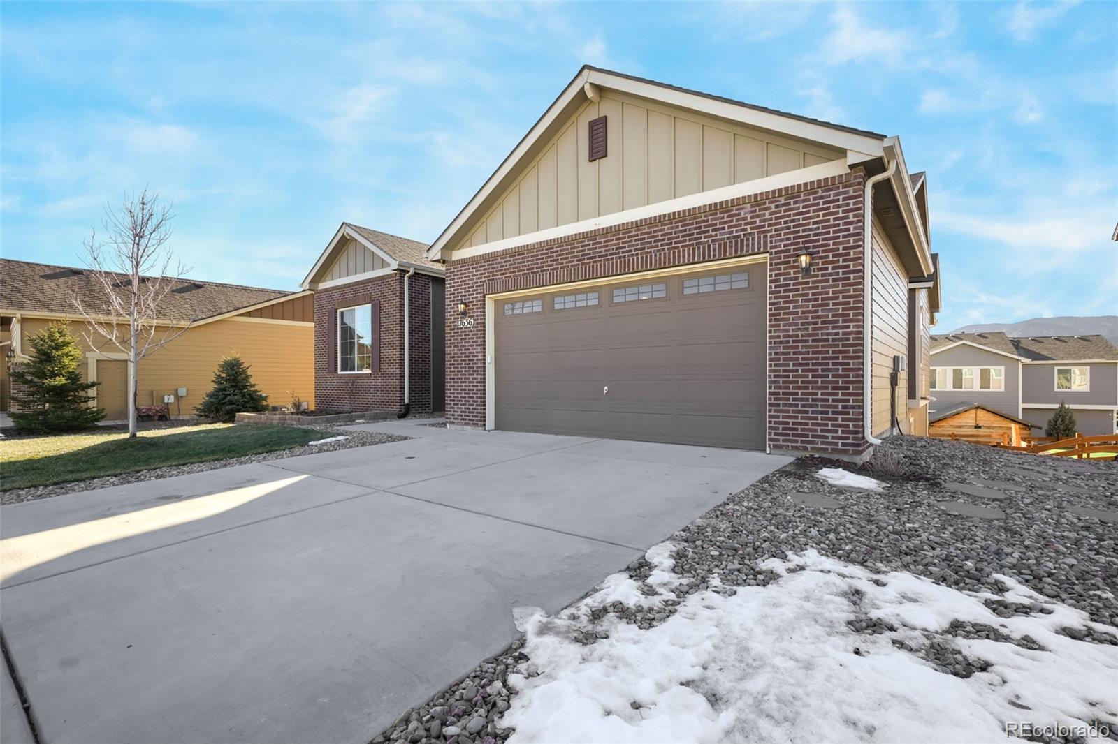 17636 Lake Overlook Court, Monument, CO 80132, 5 Bedrooms Bedrooms, ,3 BathroomsBathrooms,Residential,For Sale,Lake Overlook,REC5516565