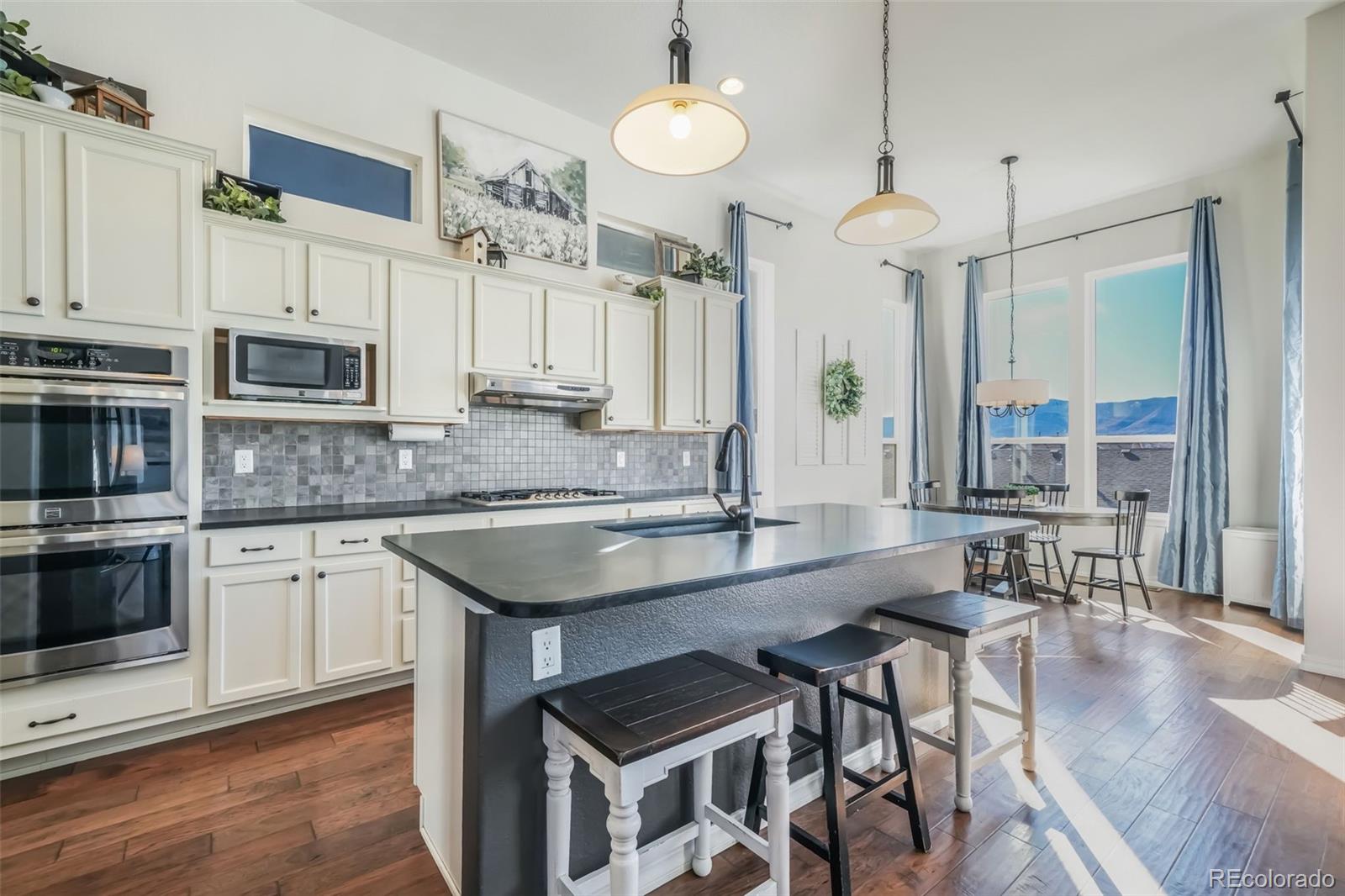 17636 Lake Overlook Court, Monument, CO 80132, 5 Bedrooms Bedrooms, ,3 BathroomsBathrooms,Residential,For Sale,Lake Overlook,REC5516565