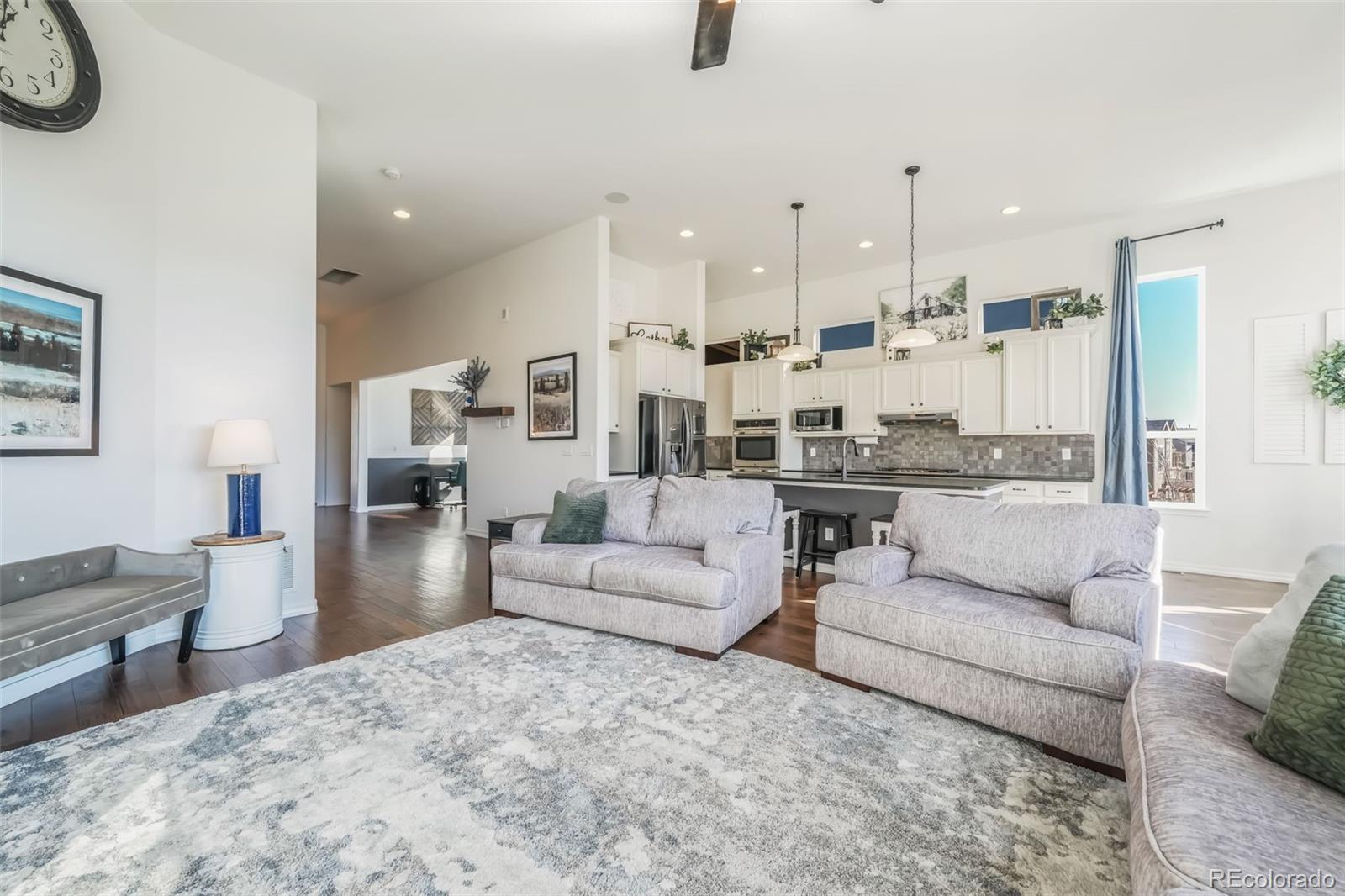 17636 Lake Overlook Court, Monument, CO 80132, 5 Bedrooms Bedrooms, ,3 BathroomsBathrooms,Residential,For Sale,Lake Overlook,REC5516565