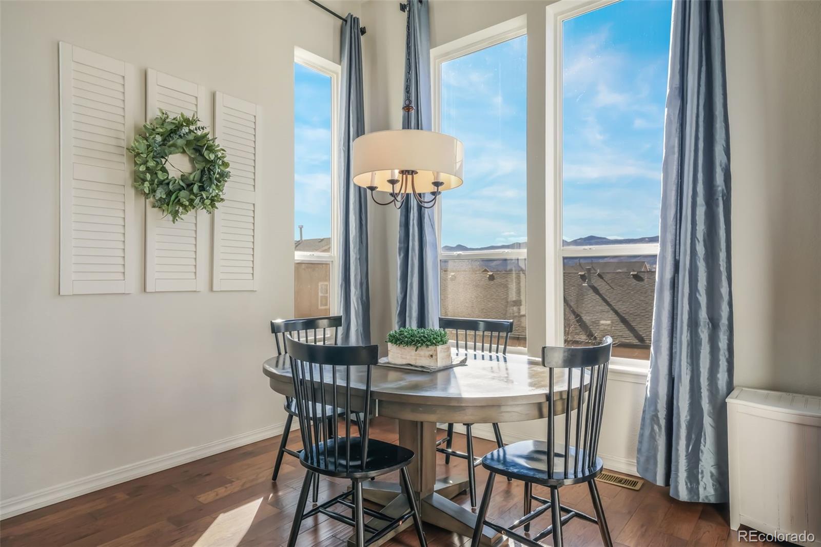 17636 Lake Overlook Court, Monument, CO 80132, 5 Bedrooms Bedrooms, ,3 BathroomsBathrooms,Residential,For Sale,Lake Overlook,REC5516565