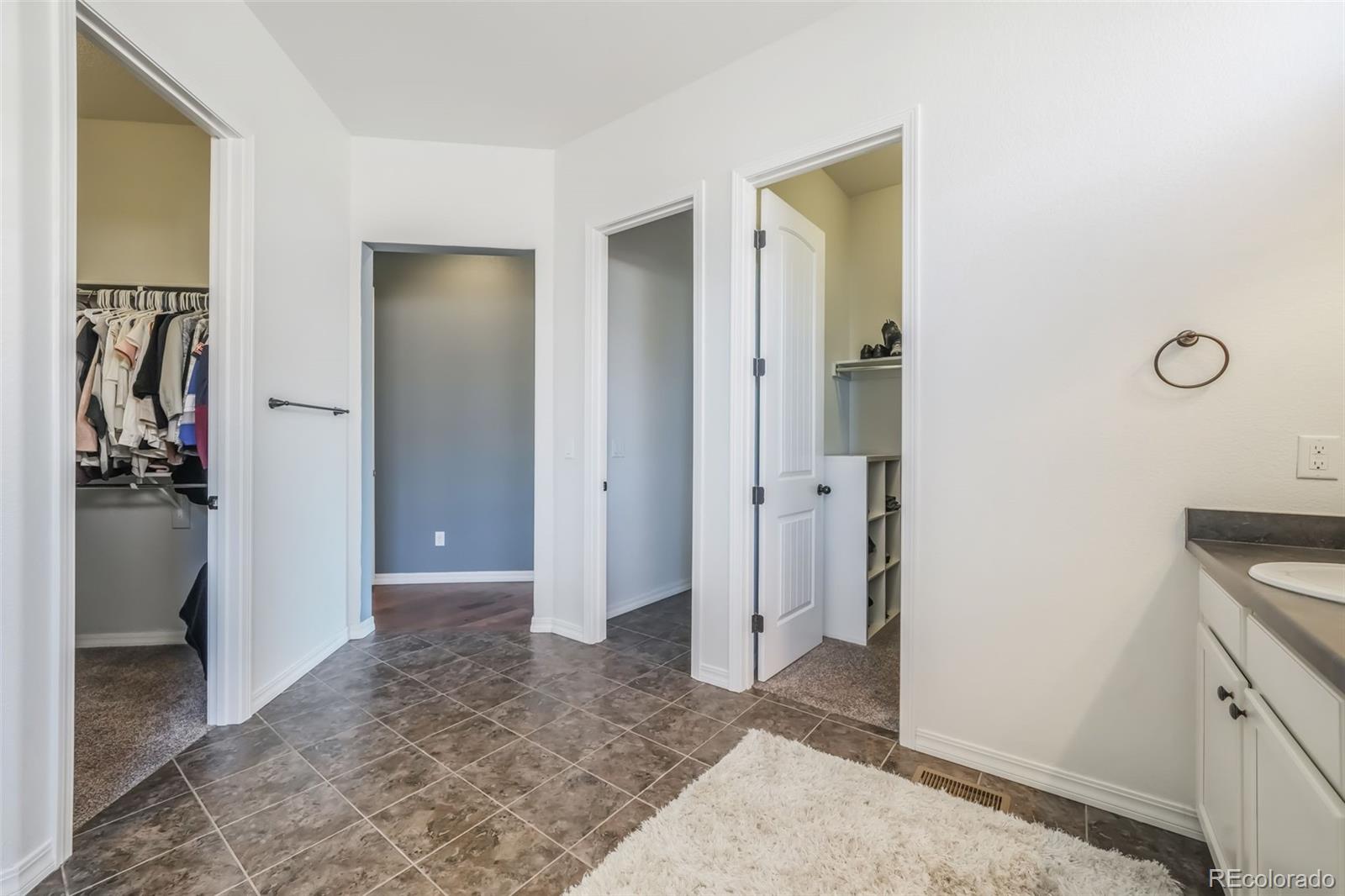 17636 Lake Overlook Court, Monument, CO 80132, 5 Bedrooms Bedrooms, ,3 BathroomsBathrooms,Residential,For Sale,Lake Overlook,REC5516565