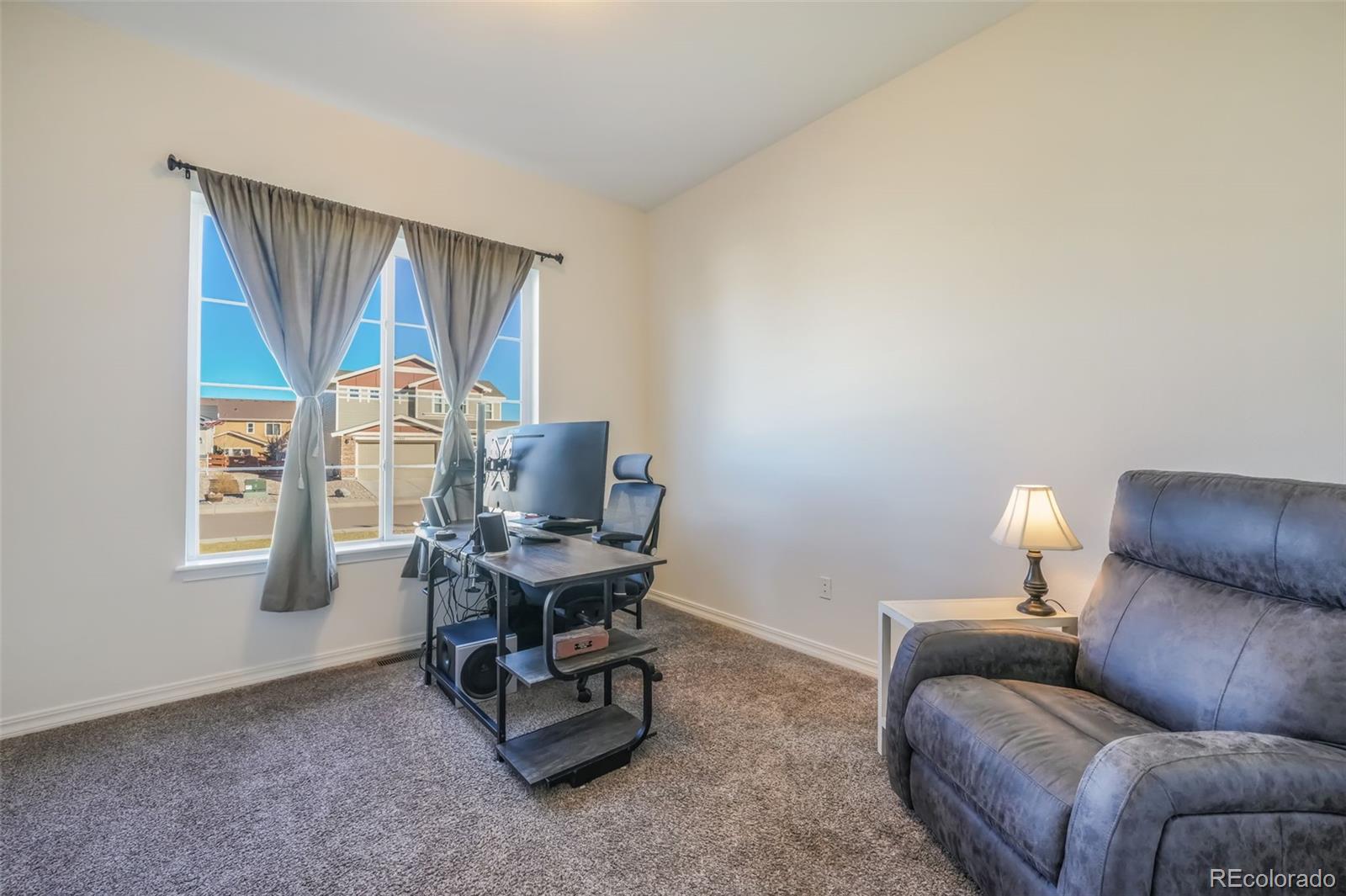 17636 Lake Overlook Court, Monument, CO 80132, 5 Bedrooms Bedrooms, ,3 BathroomsBathrooms,Residential,For Sale,Lake Overlook,REC5516565