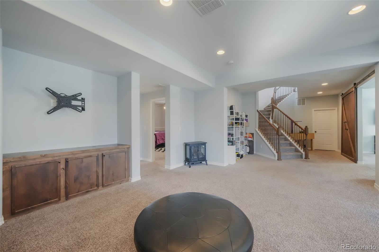17636 Lake Overlook Court, Monument, CO 80132, 5 Bedrooms Bedrooms, ,3 BathroomsBathrooms,Residential,For Sale,Lake Overlook,REC5516565