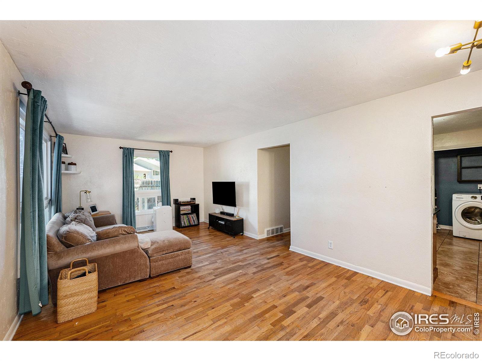 1024 Roosevelt Avenue, Loveland, CO 80537, 3 Bedrooms Bedrooms, ,1 BathroomBathrooms,Residential,For Sale,Roosevelt,RECIR1018299