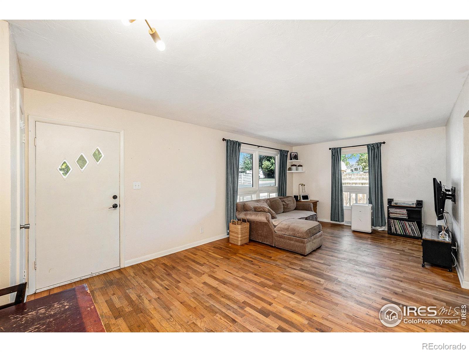 1024 Roosevelt Avenue, Loveland, CO 80537, 3 Bedrooms Bedrooms, ,1 BathroomBathrooms,Residential,For Sale,Roosevelt,RECIR1018299