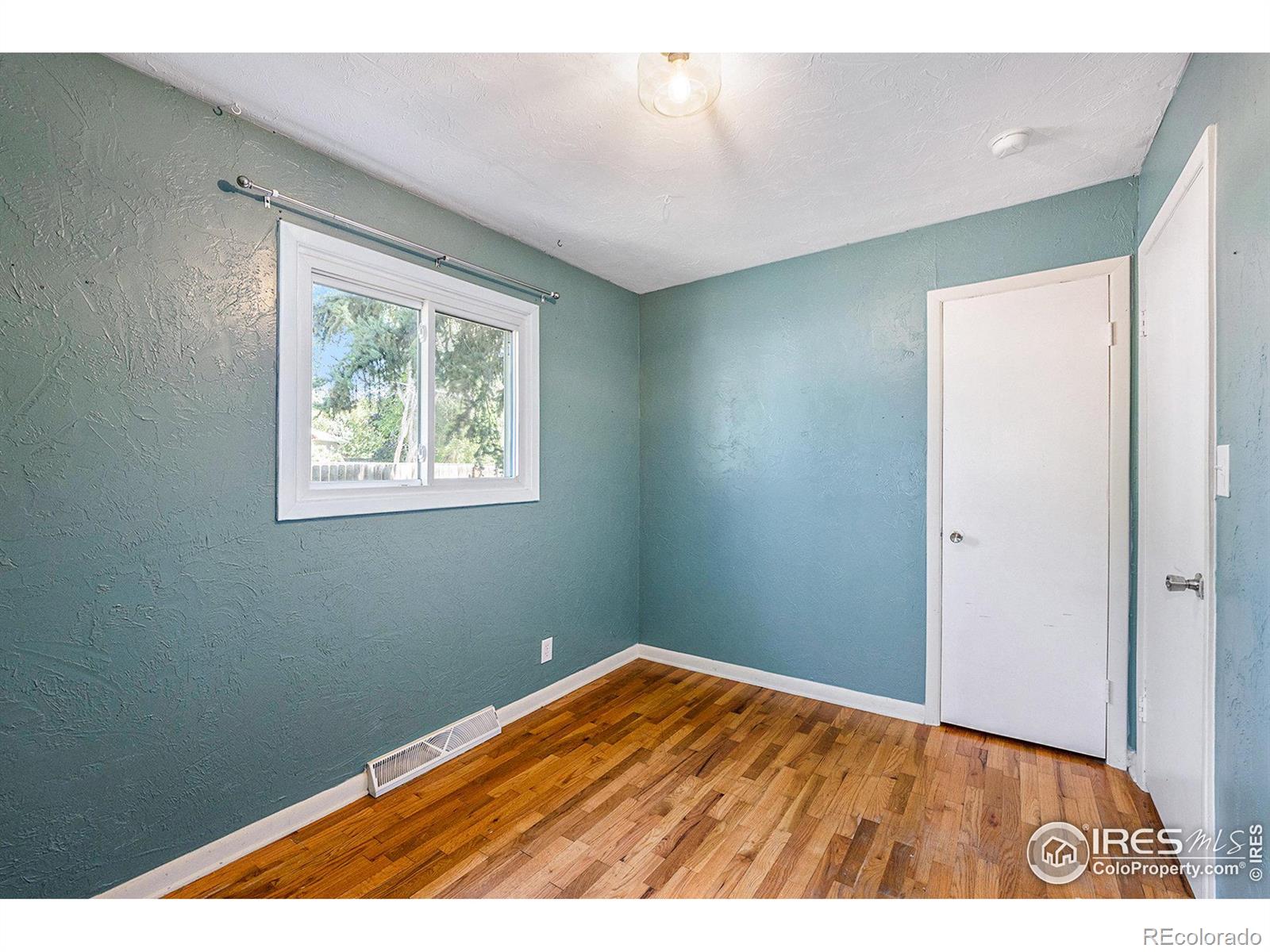 1024 Roosevelt Avenue, Loveland, CO 80537, 3 Bedrooms Bedrooms, ,1 BathroomBathrooms,Residential,For Sale,Roosevelt,RECIR1018299