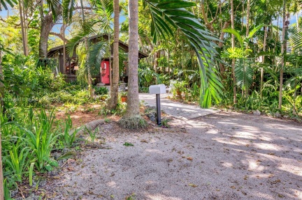 Embedded in nature, this property is the epitome of Coconut Grove.