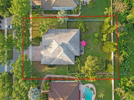 Welcome home to Hibbs Grove!