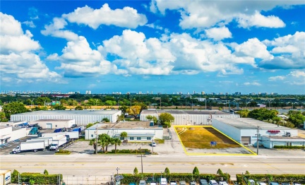 980 SW 12TH AVE POMPANO BEACH, FL 33069
