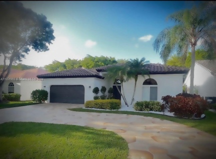 Attractive exterior color scheme