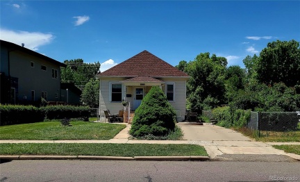 4253 Perry Street, Denver, CO 80212, 1 Bedroom Bedrooms, ,2 BathroomsBathrooms,Residential,For Sale,Perry,REC5722664