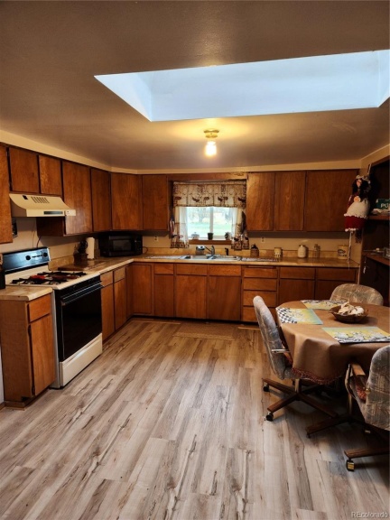 5272 County Road 5, Del Norte, CO 81132, 5 Bedrooms Bedrooms, ,3 BathroomsBathrooms,Residential,For Sale,County Road 5,REC6552389