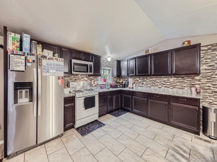 6500 88th Avenue, Henderson, CO 80640, 5 Bedrooms Bedrooms, ,2 BathroomsBathrooms,Residential,For Sale,88th,REC4977886