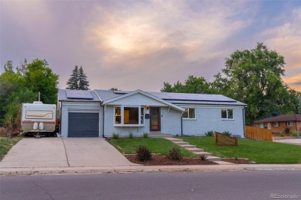 4947 Perry, Littleton, CO 80123, 4 Bedrooms Bedrooms, ,3 BathroomsBathrooms,Residential,For Sale,Perry,REC1855619