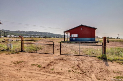39550 US Highway 24, Lake George, CO 80827, ,Commercial,For Sale,Morton Building,US Highway 24,REC5011337