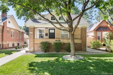 2555 Holly Street, Denver, CO 80207, 3 Bedrooms Bedrooms, ,3 BathroomsBathrooms,Residential,For Sale,Holly,REC8339353