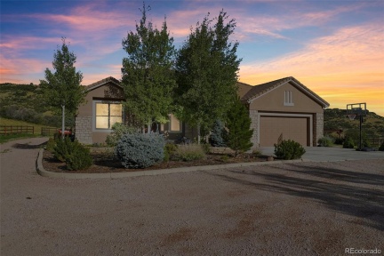 5285 E State Highway 86, Franktown, CO 80116, 4 Bedrooms Bedrooms, ,5 BathroomsBathrooms,Residential,For Sale,State Highway 86,REC5171556