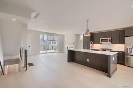 8039 52nd Drive #C, Arvada, CO 80002, 3 Bedrooms Bedrooms, ,4 BathroomsBathrooms,Rental,For Rent,52nd,REC3002704