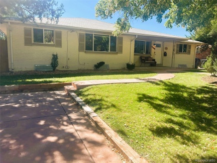 13622 Nevada Place, Aurora, CO 80012, 4 Bedrooms Bedrooms, ,2 BathroomsBathrooms,Rental,For Rent,Nevada,REC4398961