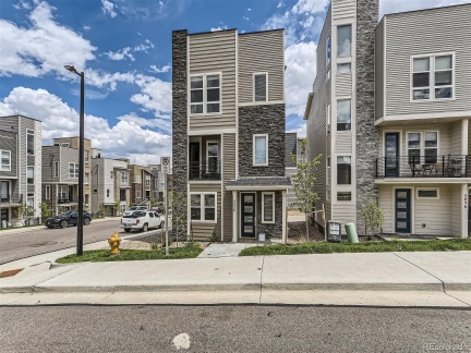 5026 Robb Street, Littleton, CO 80127, 3 Bedrooms Bedrooms, ,3 BathroomsBathrooms,Residential,For Sale,Robb,REC9222965