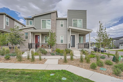 24251 41st Avenue, Aurora, CO 80019, 3 Bedrooms Bedrooms, ,3 BathroomsBathrooms,Residential,For Sale,41st,REC6963218