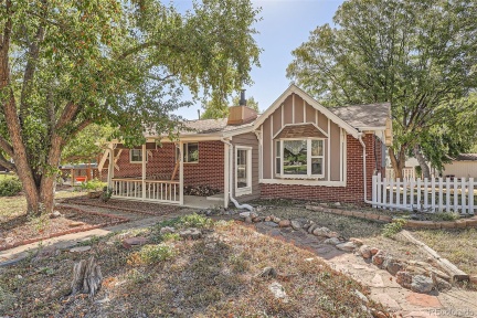 6555 Upham Street, Arvada, CO 80003, 3 Bedrooms Bedrooms, ,3 BathroomsBathrooms,Residential,For Sale,Upham,REC5854819