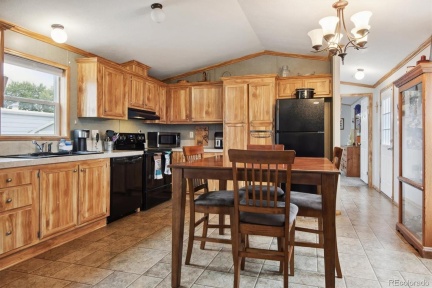 1201 Thornton Parkway, Thornton, CO 80260, 3 Bedrooms Bedrooms, ,2 BathroomsBathrooms,Residential,For Sale,Thornton,REC8772149