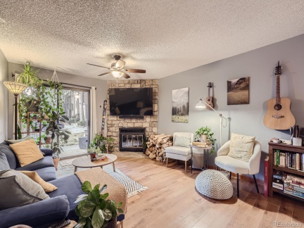 318 Wright Street #103, Lakewood, CO 80228, 2 Bedrooms Bedrooms, ,1 BathroomBathrooms,Residential,For Sale,Wright,REC5532794