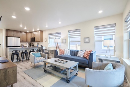 6339 Hanover-R Street, Denver, CO 80238, 2 Bedrooms Bedrooms, ,2 BathroomsBathrooms,Rental,For Rent,Hanover-R,REC1637182
