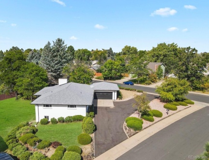 2501 Oakland Street, Aurora, CO 80014, 6 Bedrooms Bedrooms, ,4 BathroomsBathrooms,Residential,For Sale,Oakland,REC4972921