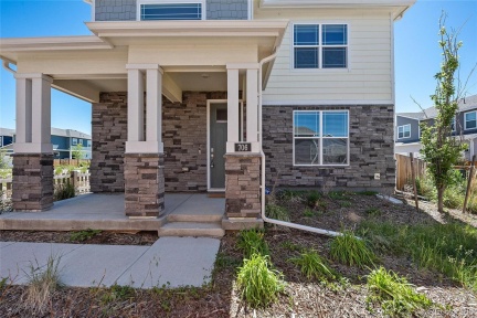 706 Quatar Street, Aurora, CO 80018, 4 Bedrooms Bedrooms, ,3 BathroomsBathrooms,Residential,For Sale,Quatar,REC8840683