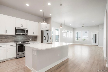 20968 E 60th Place, Aurora, CO 80019, 4 Bedrooms Bedrooms, ,3 BathroomsBathrooms,Residential,For Sale,60th,REC5362513
