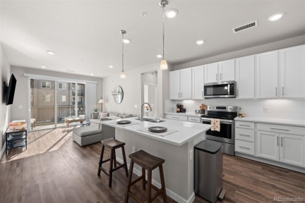 400 Fremont Place #204, Littleton, CO 80122, 2 Bedrooms Bedrooms, ,2 BathroomsBathrooms,Residential,For Sale,Fremont Place Condominiums,Fremont,REC2472611