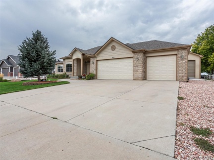 400 Estate Drive, Johnstown, CO 80534, 5 Bedrooms Bedrooms, ,3 BathroomsBathrooms,Residential,For Sale,Estate,REC7641449