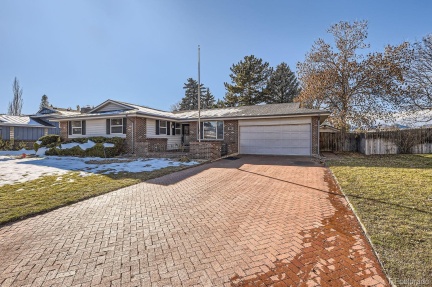8231 Marshall Court, Littleton, CO 80128, 4 Bedrooms Bedrooms, ,3 BathroomsBathrooms,Residential,For Sale,Marshall,REC2879813