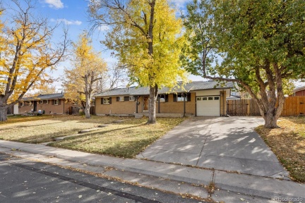 260 Geddes Avenue, Centennial, CO 80122, 4 Bedrooms Bedrooms, ,3 BathroomsBathrooms,Residential,For Sale,Geddes,REC3643461