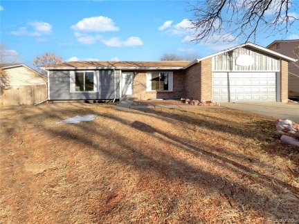 16673 Kansas Drive, Aurora, CO 80017, 4 Bedrooms Bedrooms, ,2 BathroomsBathrooms,Residential,For Sale,Kansas,REC2656529