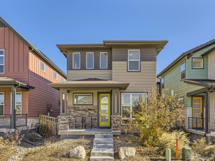 6052 Malta Street, Aurora, CO 80019, 3 Bedrooms Bedrooms, ,4 BathroomsBathrooms,Residential,For Sale,Malta,REC8090752