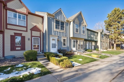 1699 Blackhawk Way #D, Aurora, CO 80012, 3 Bedrooms Bedrooms, ,2 BathroomsBathrooms,Rental,For Rent,Blackhawk,REC9926431