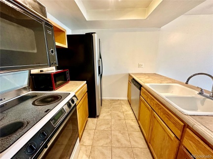 16001 Alaska Place #7, Aurora, CO 80017, 2 Bedrooms Bedrooms, ,1 BathroomBathrooms,Residential,For Sale,Alaska,REC5120627