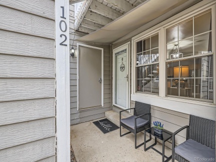 8327 Upham Way #3-102, Littleton, CO 80128, 2 Bedrooms Bedrooms, ,1 BathroomBathrooms,Residential,For Sale,Upham,REC3976834